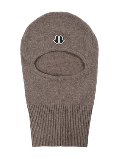 Moncler Genius Knit Skull In Neutrals