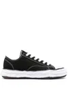 Moncler Genius Peterson 23 Low Top Sneakers In Black