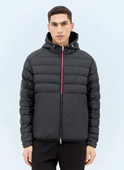 Moncler Glarey Short Down Jacket In Black