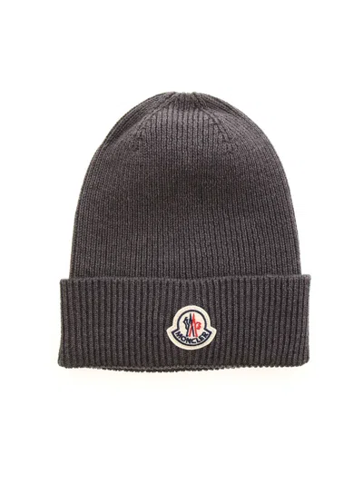 Moncler Stocking Stitch Beanie In Gray