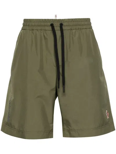 Moncler Lauf-shorts Mit Logo-patch In Green