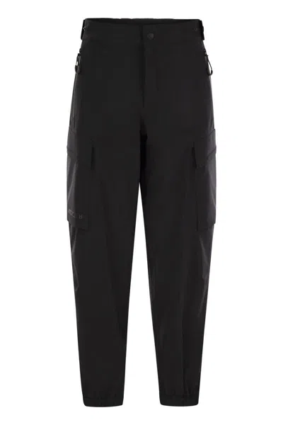 MONCLER MONCLER GRENOBLE CARGO PANTS IN TECHNICAL FABRIC
