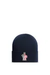 Moncler Grenoble Logo Patch Knitted Beanie In Blue