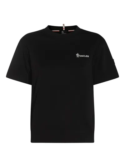 Moncler Grenoble Embossed Logo T Shirt In Black