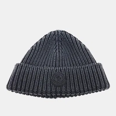 Pre-owned Moncler Grey Wool Beanie In Gray
