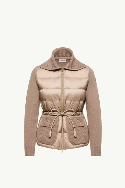 Moncler H26 Vest In Neutral