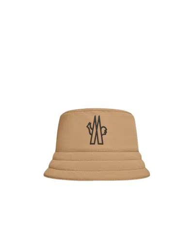 Moncler Hard Shell Bucket Hat In Nude