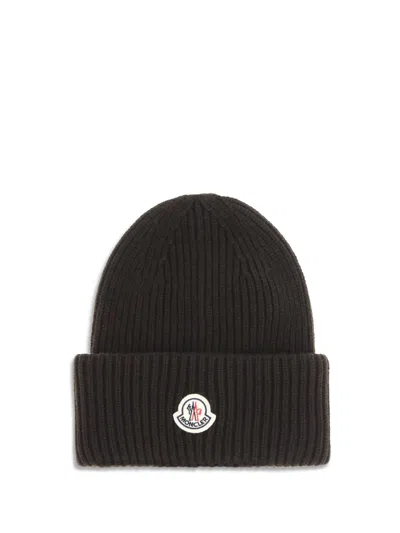 Moncler Hat In Black