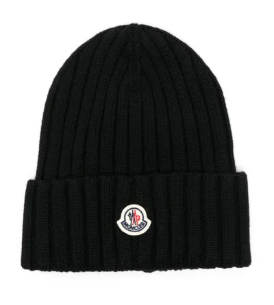 Moncler Hat In Black