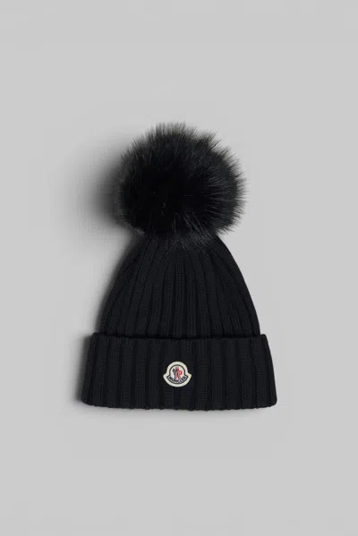 Moncler Hat In Black