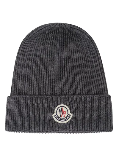 Moncler Hat In Gray