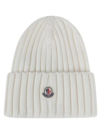 Moncler Hat In White
