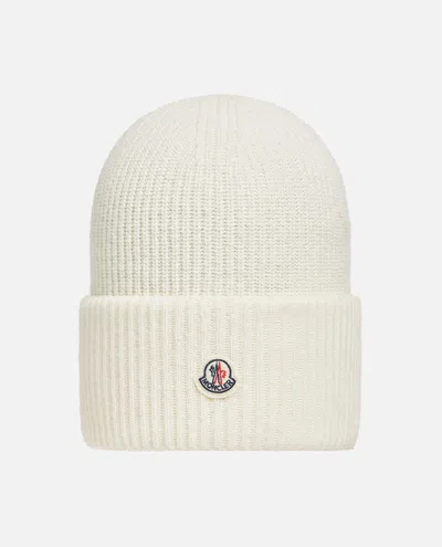 Moncler Hat In White
