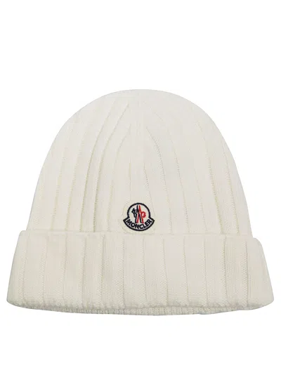 Moncler Hat In White