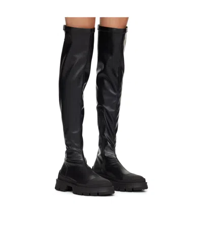 Moncler Hevea Boots In Black