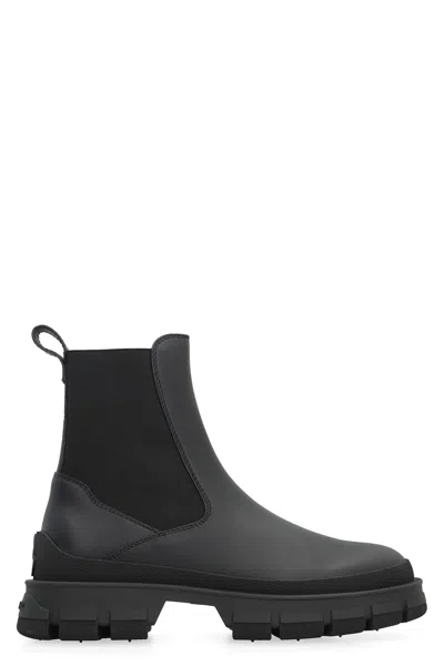 Moncler Hevea Chelsea Boots In Black