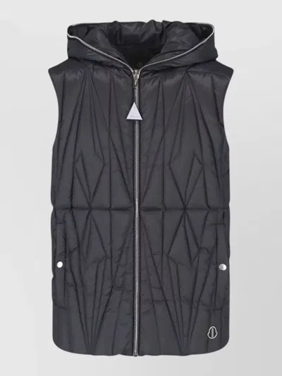 Moncler Hooded Sleeveless Coat Casual Quilted Design In Black