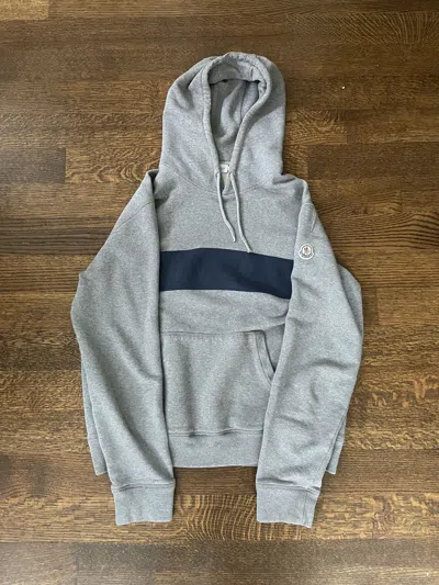 Pre-owned Moncler Hoodie In Gray