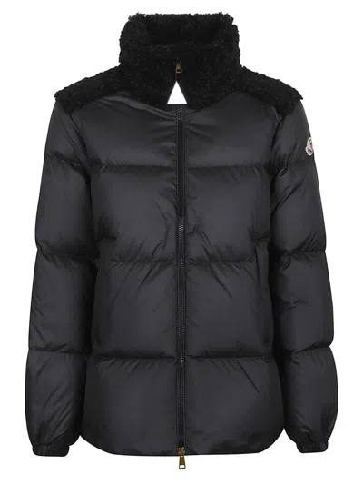 Moncler Jacket In Black