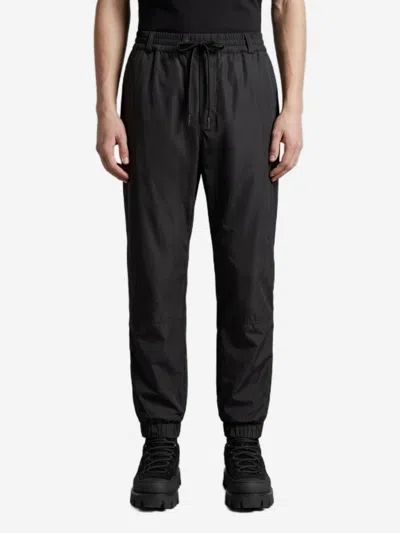 Moncler Joggers Neri In Black