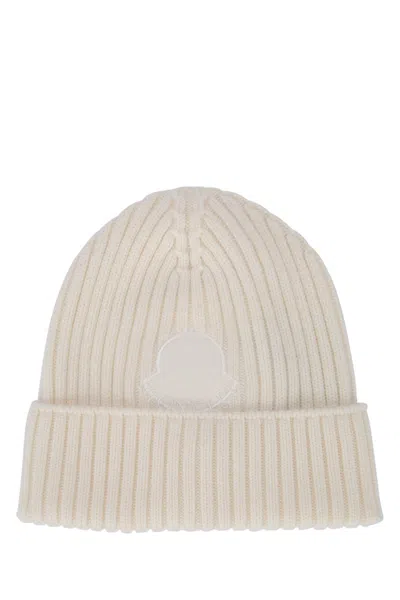 Moncler Kids Berretto In Neutral