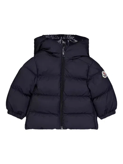 Moncler Kids Long Season Down-filled Hooded Puffer Coat For Kids With Zip Closure In Blu