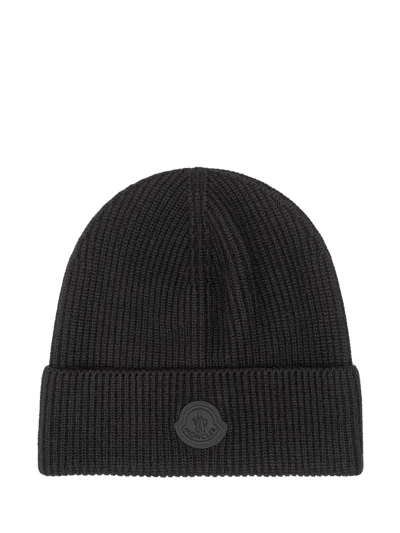 Moncler Knit Beanie With Turn-up Cuff In Black