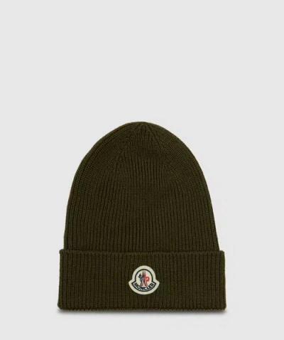 Moncler Knitted Logo Beanie In Khaki