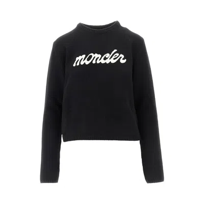 Moncler Cropped Sweater With Contrasting Embroidered Logo In Black