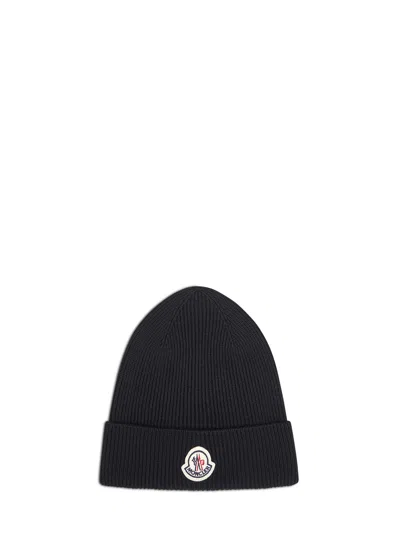 Moncler L20913b70500a9342999 Ribbed Virgin Wool Beanie In Orange
