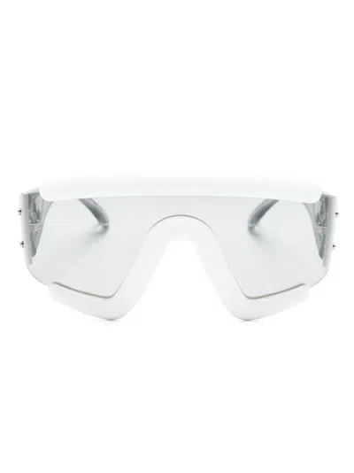 Moncler Lancer Shield-frame Sunglasses In Weiss