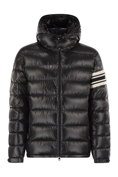 Moncler Landre Short Down Jacket In Black