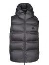 Moncler Logo Patch Hooded Down Gilet In Blue