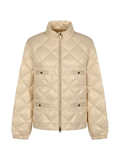 Moncler Lavaret Short Down Jacket In 뉴트럴