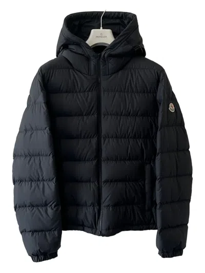 Moncler Laveraet Hooded Quilted Jacket In Black
