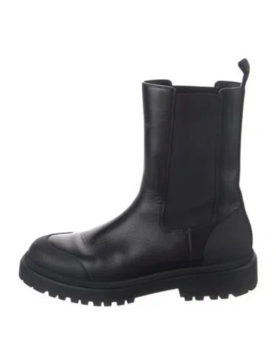 Pre-owned Moncler Leather Chelsea Boots In Black
