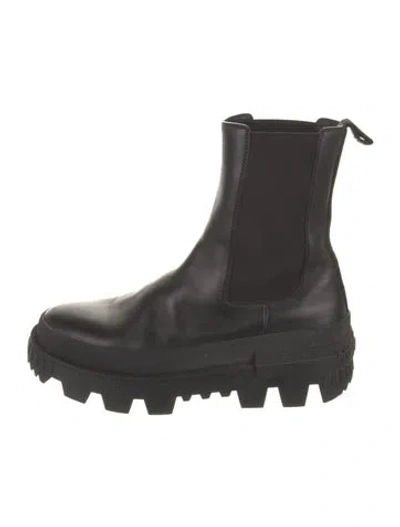 Pre-owned Moncler Leather Chelsea Boots In Black