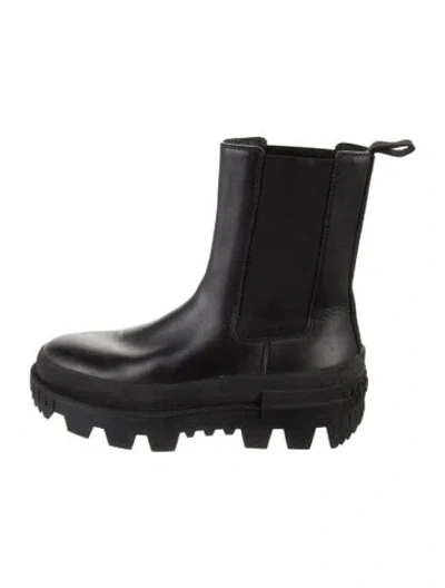 Pre-owned Moncler Leather Chelsea Boots In Black
