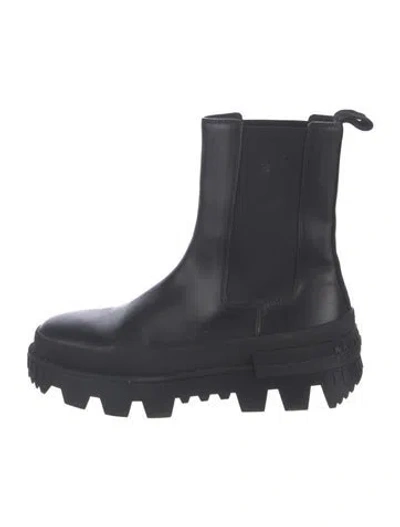 Pre-owned Moncler Leather Chelsea Boots In Black
