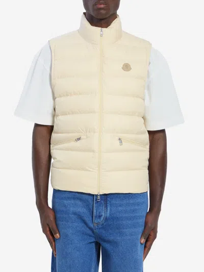 Moncler Lechtal Padded Vest In Brown