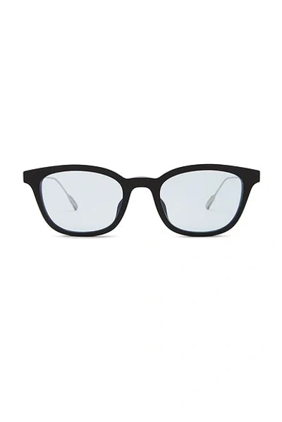 Moncler Lentis Sunglasses In Black