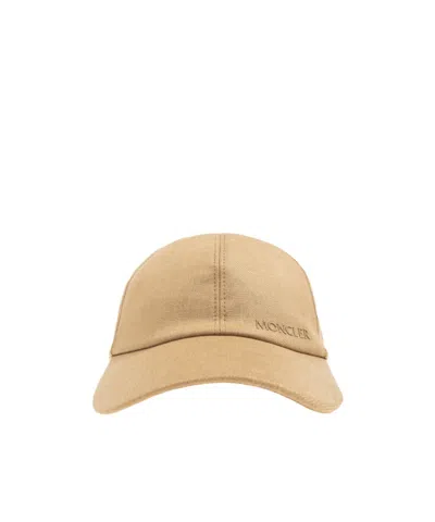 MONCLER MONCLER LOGO EMBROIDERED CURVED PEAK CAP
