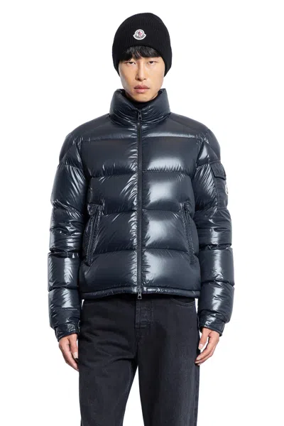 Moncler Levitha Hooded Short Down Jacket In Black