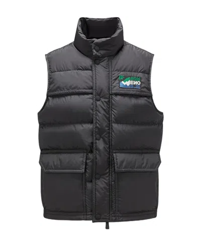 Moncler Lgoo-patch Padded Gilet In Black