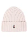 MONCLER MONCLER LIGHT PINK RIBBED WOOL BEANIE WITH LOGO