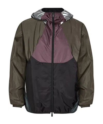 Moncler Lightweight Waterproof Windbreaker In Black