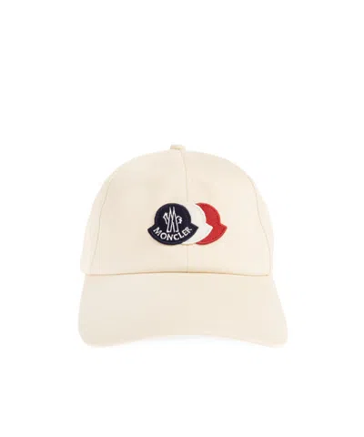Moncler Logo Appliqué Baseball Cap In Burgundy