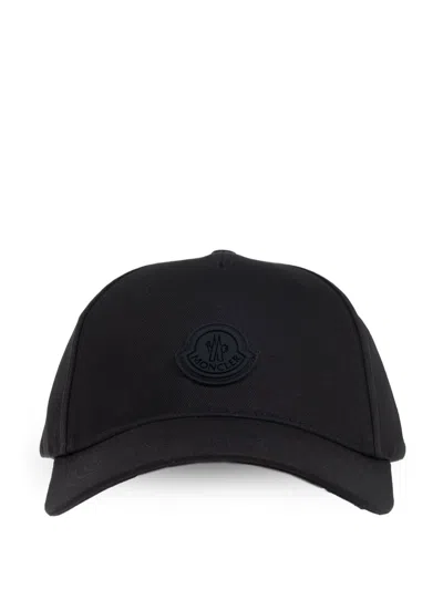 Moncler Logo Patch Adjustable Baseball Cap In Black