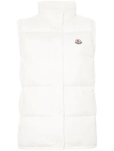 Moncler Logo-appliqué Gilet In White