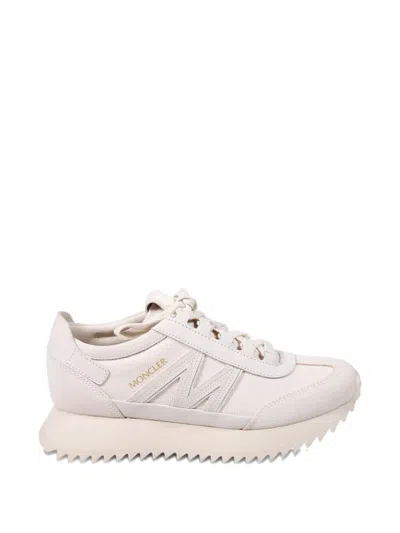 Moncler Pacey2 Sneaker In Beige Canvas And Leather In Neutral